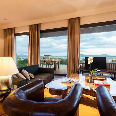 Puerto Deluxe 1